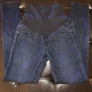 Maternity skinny jeans